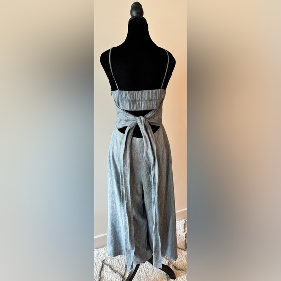 - Club Monaco Cropped Jumpsuit 6 - Picture 5 of 6